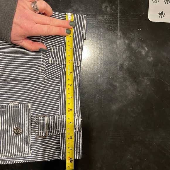 LEvis for gals big E - Picture 6 of 6